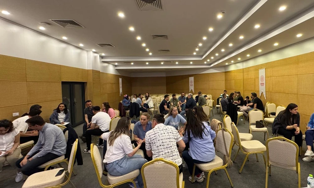 Etkili İletişim ve Beden Dili Eğitimi